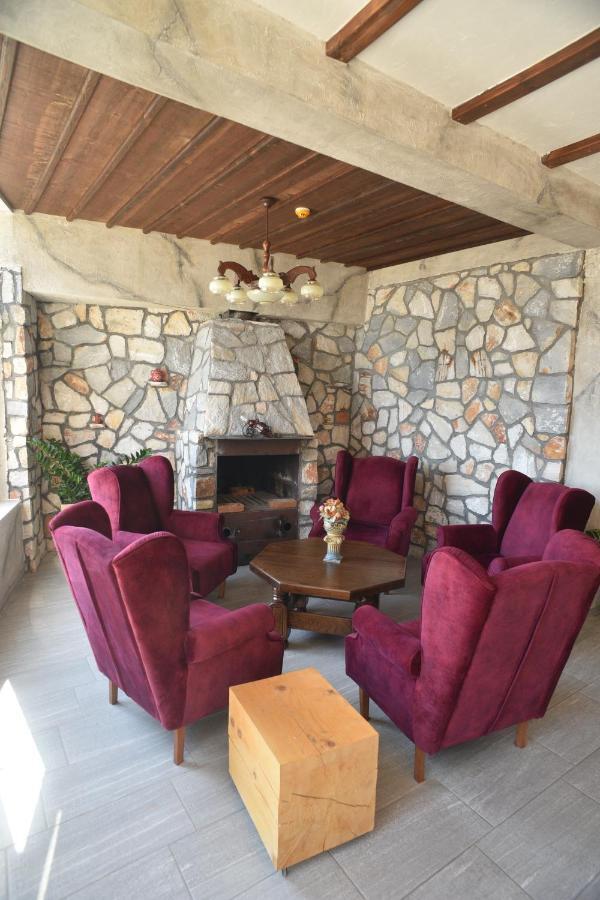 Villa Eleni Apartments Скоп'є Екстер'єр фото