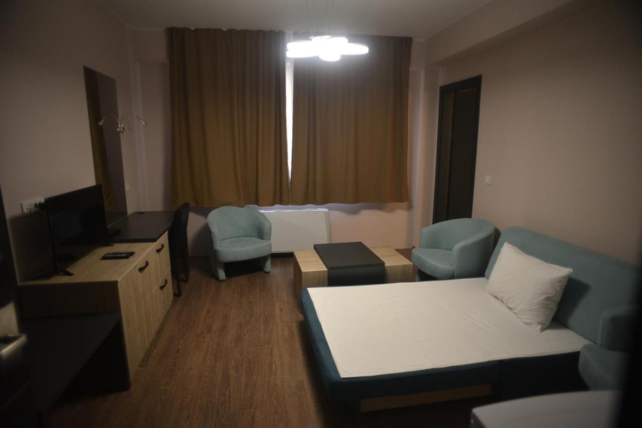 Villa Eleni Apartments Скоп'є Екстер'єр фото