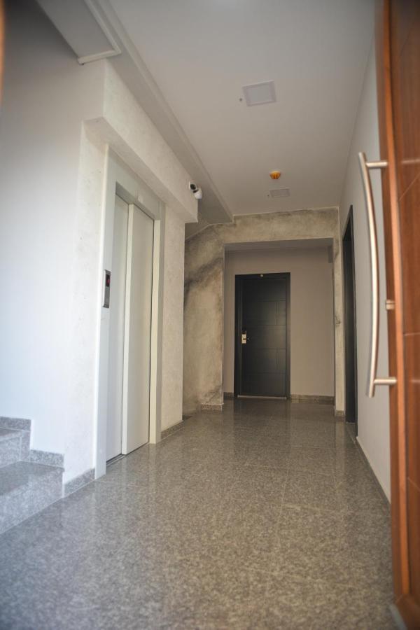 Villa Eleni Apartments Скоп'є Екстер'єр фото
