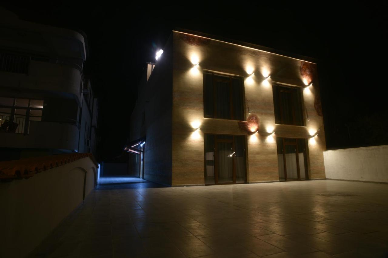 Villa Eleni Apartments Скоп'є Екстер'єр фото