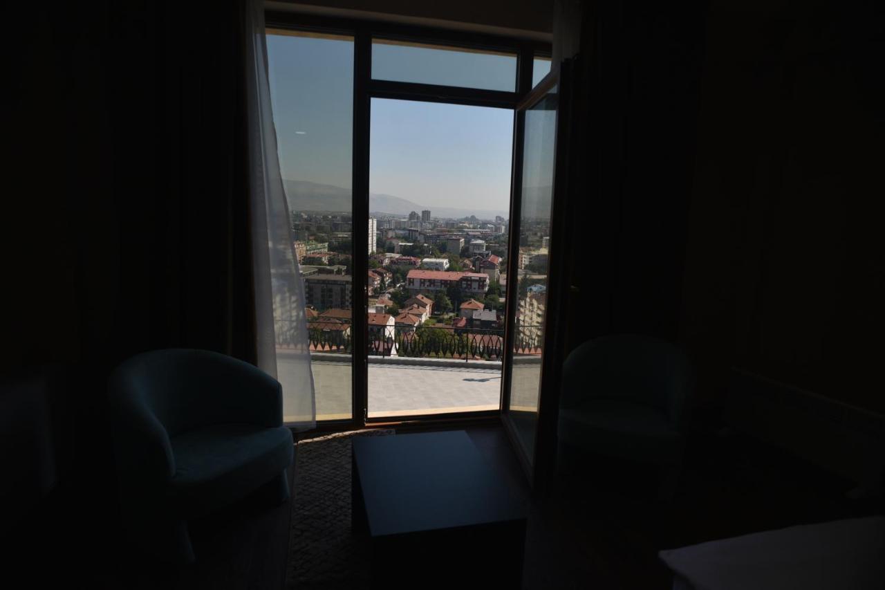 Villa Eleni Apartments Скоп'є Екстер'єр фото