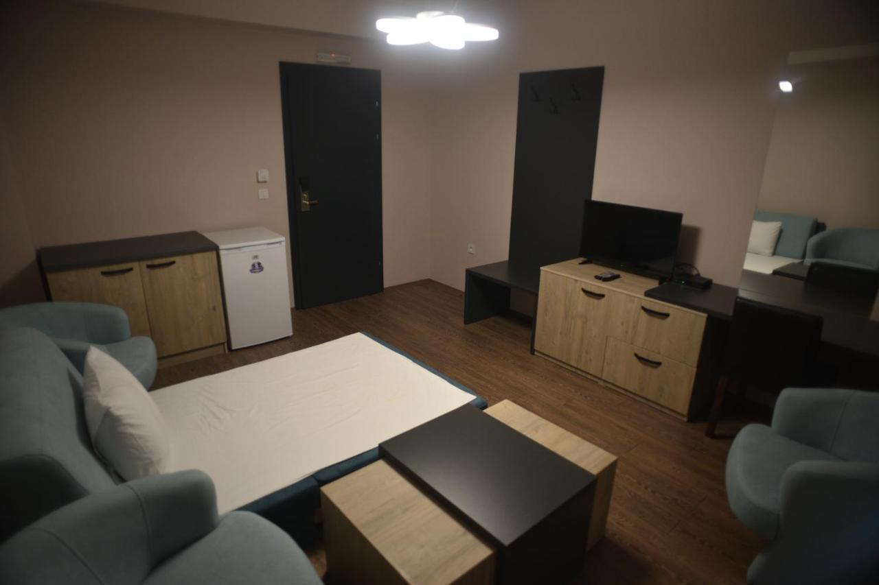 Villa Eleni Apartments Скоп'є Екстер'єр фото